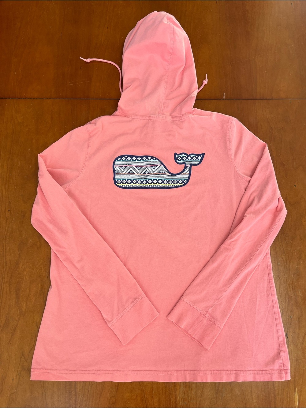 Vineyard Vines Women's Pink Long Sleeve Hooded Whale Logo Tee w/Multi Graphics.